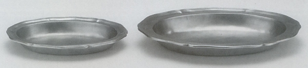 Traditional Pewter Oval Scalloped Dish