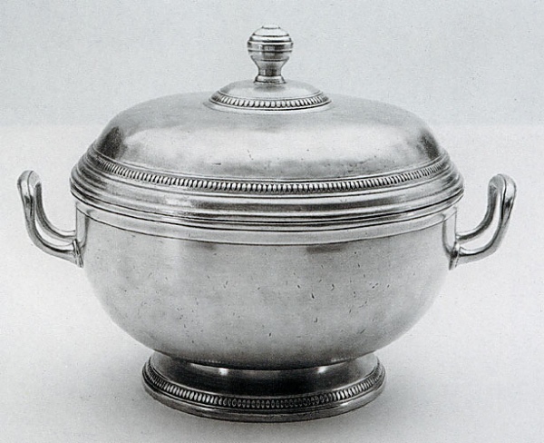 Traditional pewter tureen with lid
