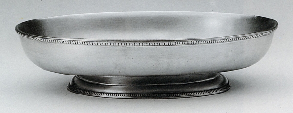 Traditional pewter oval dish footed