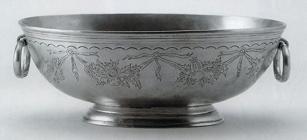 Traditional pewter decorated oval bowl