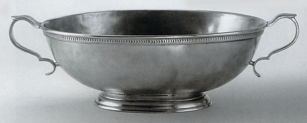 Traditional pewter oval bowl with handle