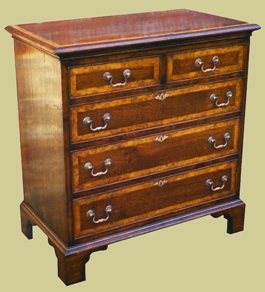 Oak chest of drawers cross-banded