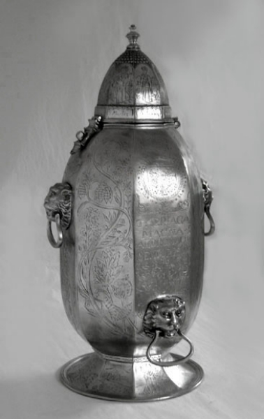 Traditional apothecary