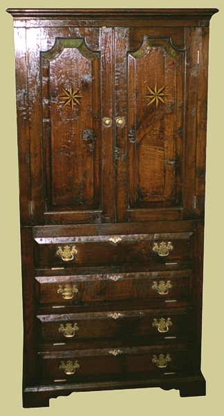 Linen Press Oak Quadrant Panelled