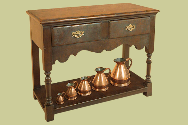 Small oak potboard dresser, with 2 drawers