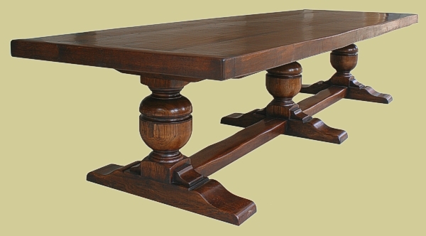 Oak pedestal table