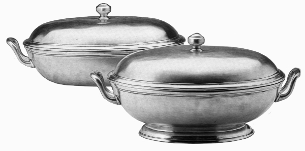Traditional pewter tureen 584