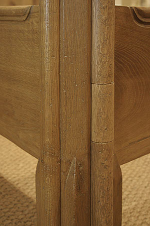 Half round oak bed moulding