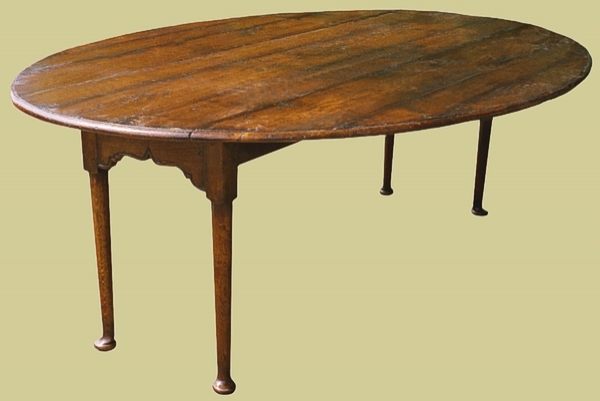 Folding dining table in fruitwood