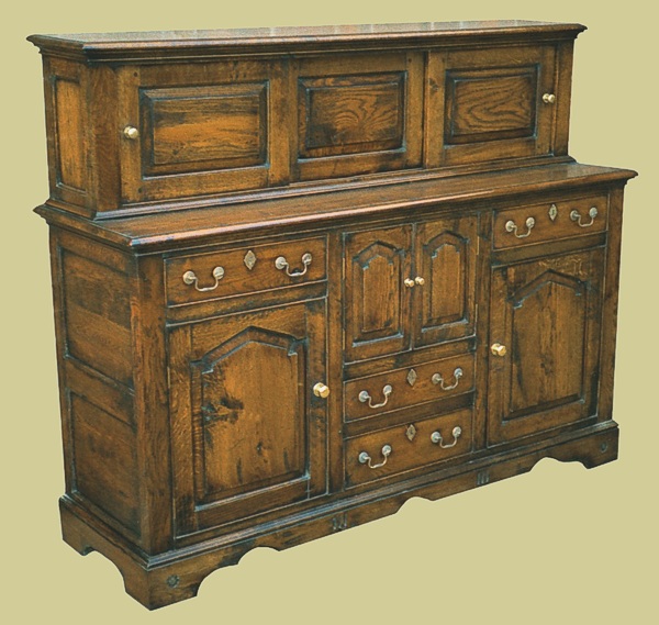 Oak Cab. Drsr Court Cupboard