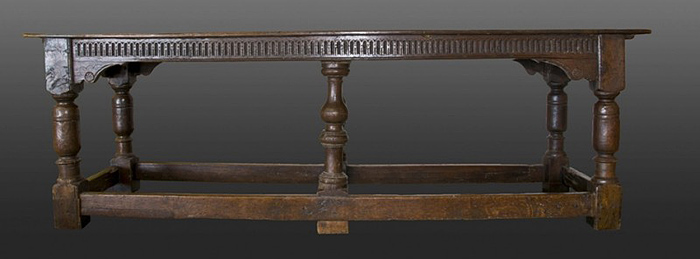 Oak refectory table 1610 b for blog
