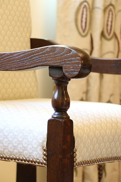 Classic baluster turned period style oak chair leg