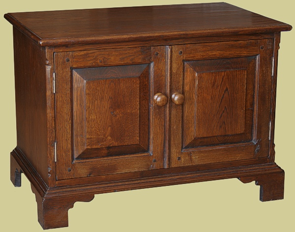 Oak TV Stand with Cupboard