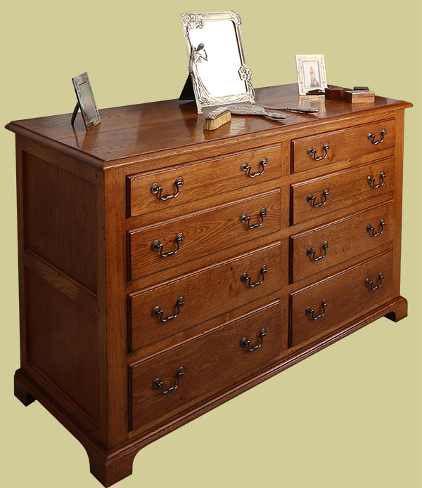 8-drawer chest of drawers period oak style.